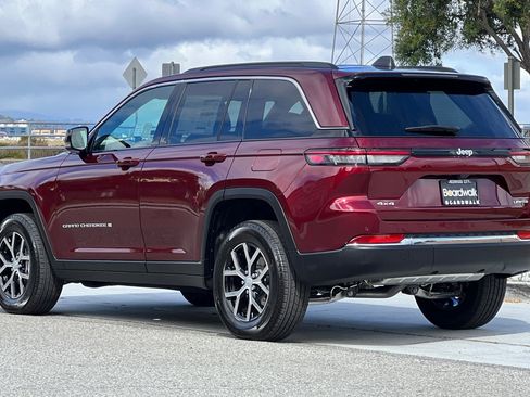 New 2025 Jeep Grand Cherokee Limited image 6