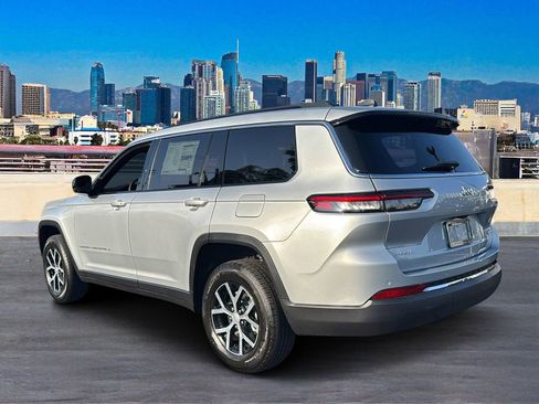 New 2025 Jeep Grand Cherokee L Limited image 4