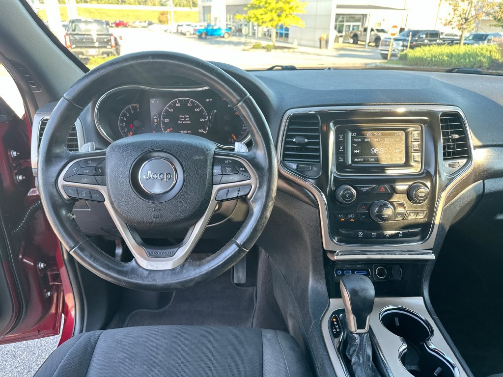 Used 2016 Jeep Grand Cherokee Laredo RWD image 19