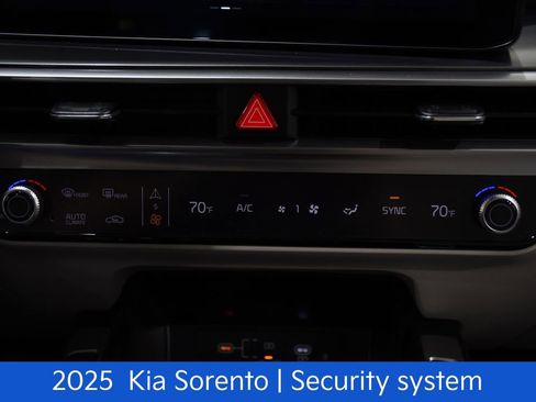 Certified 2025 Kia Sorento S AWD/4WD image 17
