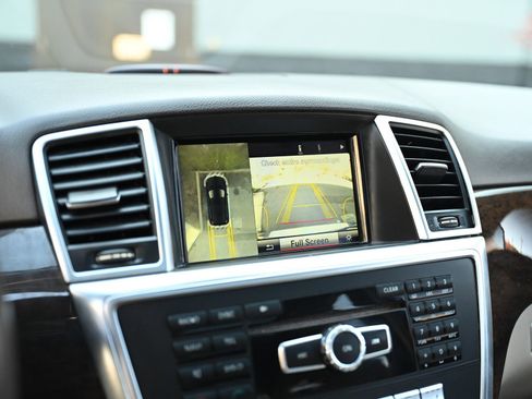 Used 2014 Mercedes-Benz ML 350 SUV image 30