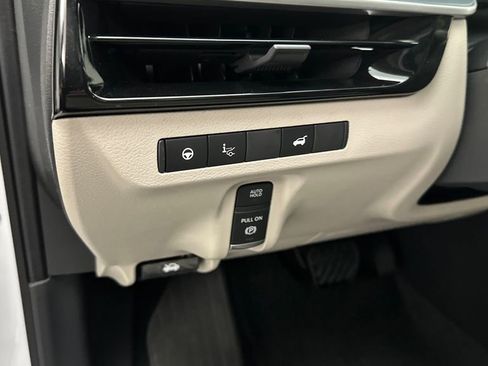 New 2026 Nissan Murano Platinum w/ Cargo Package AWD/4WD image 17