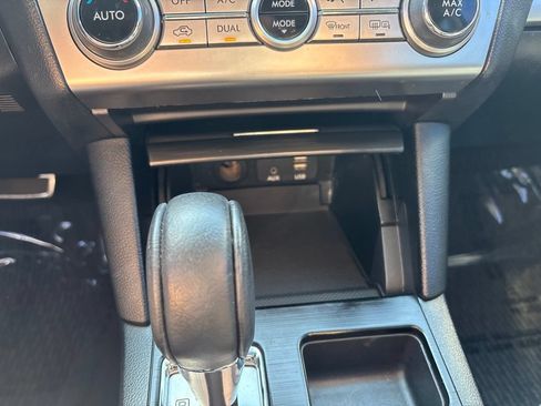Used 2017 Subaru Outback 3.6R Limited AWD/4WD image 20