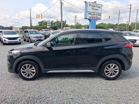 Used 2017 Hyundai Tucson SE Plus AWD/4WD image 2