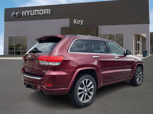 Used 2017 Jeep Grand Cherokee Overland image 4