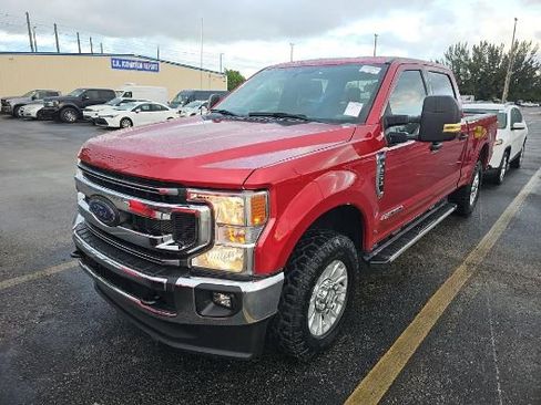 Used 2020 Ford F250 XLT w/ XLT Value Package image 3