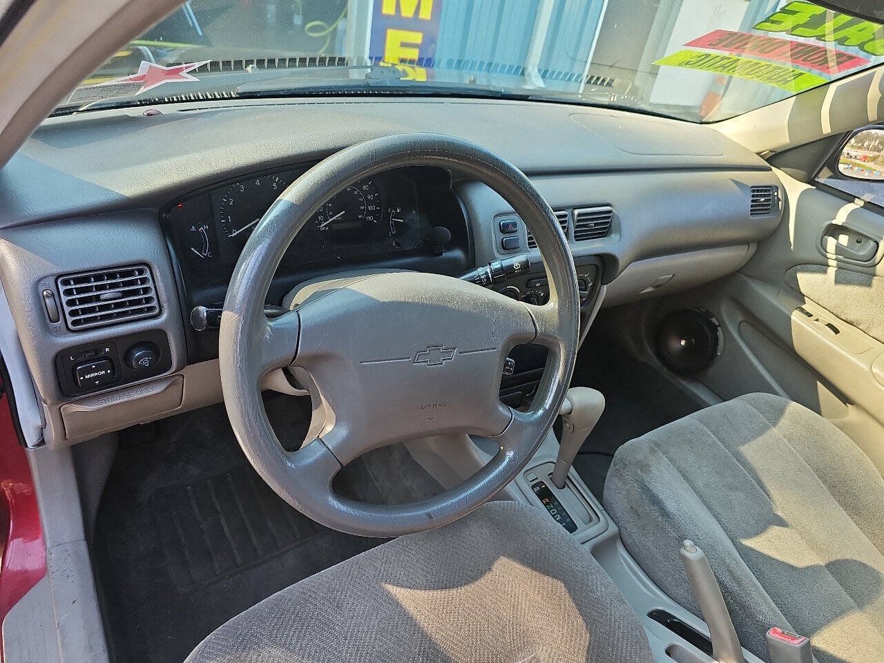 Used 2001 Chevrolet Prizm FWD image 18