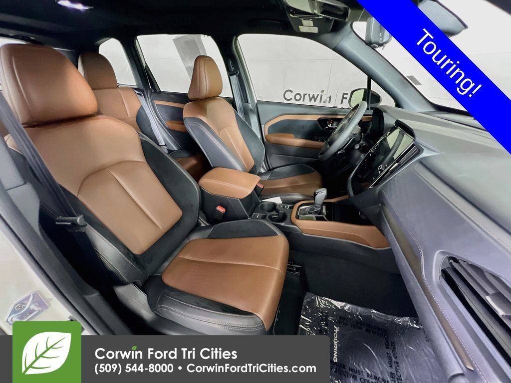 Used 2025 Subaru Forester Touring AWD/4WD image 18