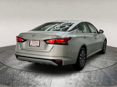 Used 2023 Nissan Altima 2.5 SV image 7