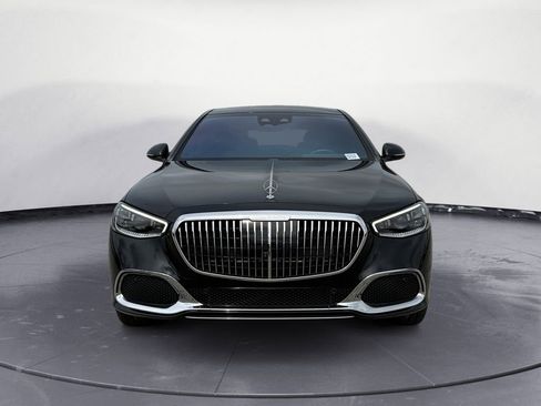 Used 2024 Mercedes-Benz Maybach S 580 4MATIC image 2