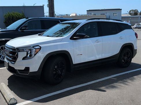 Used 2024 GMC Terrain AT4 w/ Tech Package AWD/4WD image 2