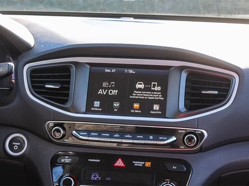 Used 2019 Hyundai Ioniq Electric image 19