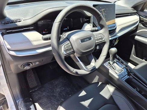 New 2026 Jeep Compass Limited AWD/4WD image 3