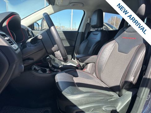 Used 2019 Jeep Compass Trailhawk AWD/4WD image 16