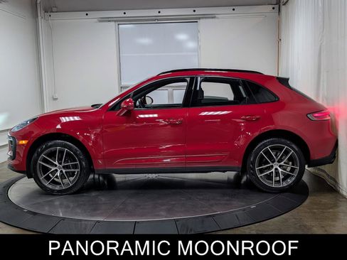 Used 2024 Porsche Macan w/ Premium Plus Package image 6