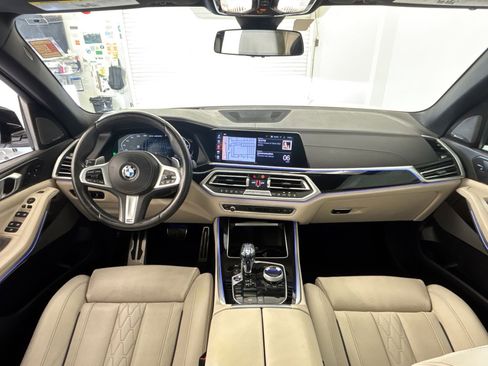 Used 2021 BMW X5 M50i w/ Executive Package AWD/4WD image 14