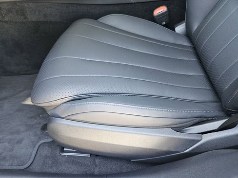 New 2025 Mercedes-Benz E 350 Sedan image 22