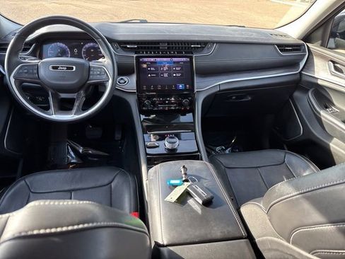 Used 2022 Jeep Grand Cherokee L Limited w/ Luxury Tech Group II image 24