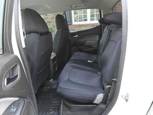 Used 2015 Chevrolet Colorado LT AWD/4WD image 28