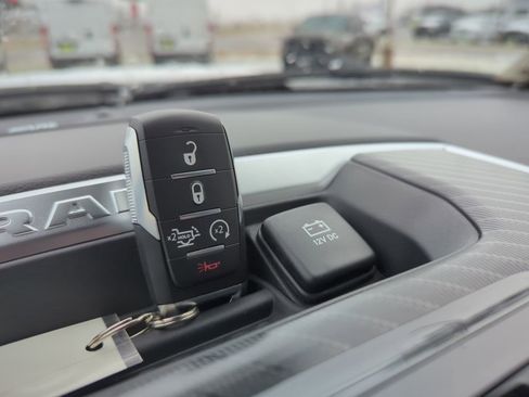 New 2026 RAM 1500 Big Horn AWD/4WD image 27