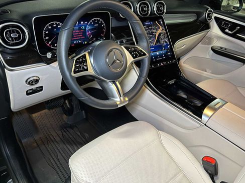 Certified 2025 Mercedes-Benz GLC 300 GLC 300 image 21