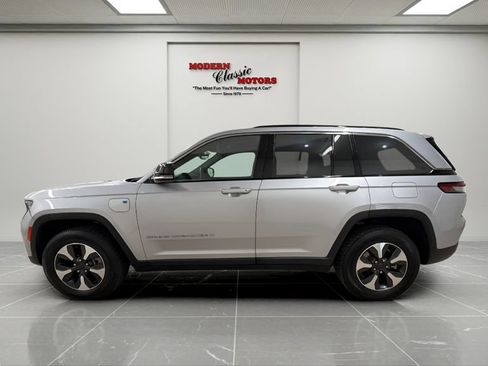 Used 2024 Jeep Grand Cherokee Limited 4xe AWD/4WD image 2