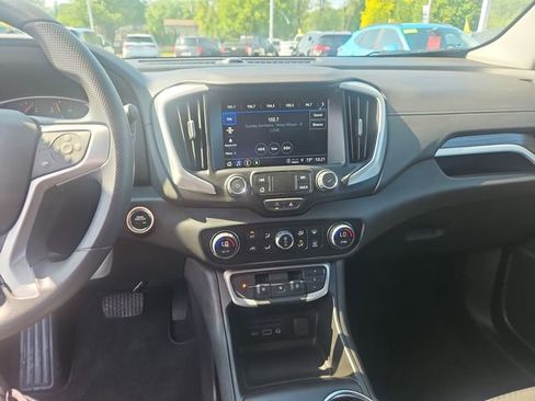 Used 2023 GMC Terrain SLE w/ Driver Convenience Package AWD/4WD image 18