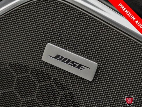 Used 2019 Cadillac Escalade ESV image 10