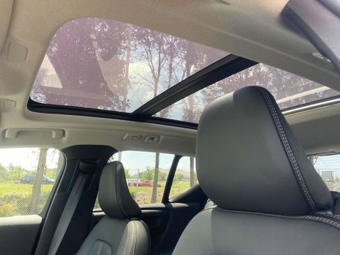 New 2026 Volvo XC40 B5 Ultra w/ Protection Package Premier image 19