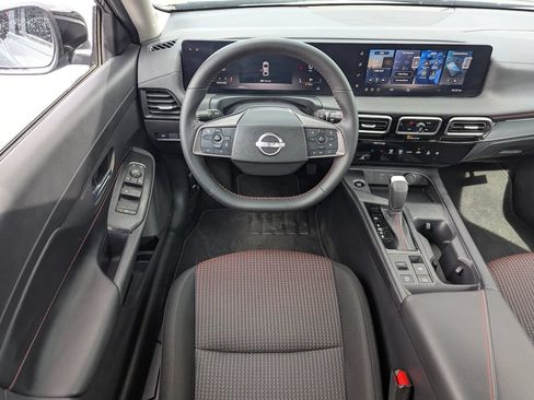 Used 2026 Nissan Sentra SR w/ Floor Mat Package FWD image 30