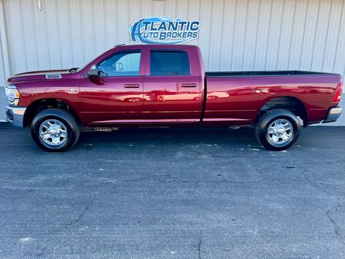 Used 2020 RAM 2500 Big Horn w/ Safety Group image 2
