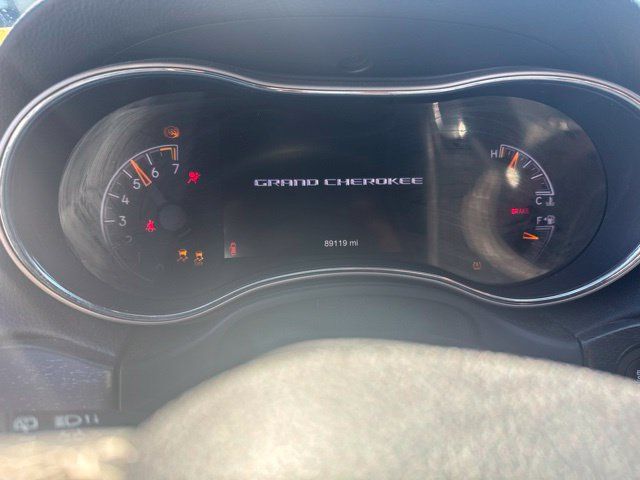 Used 2017 Jeep Grand Cherokee Limited w/ Luxury Group II AWD/4WD image 11