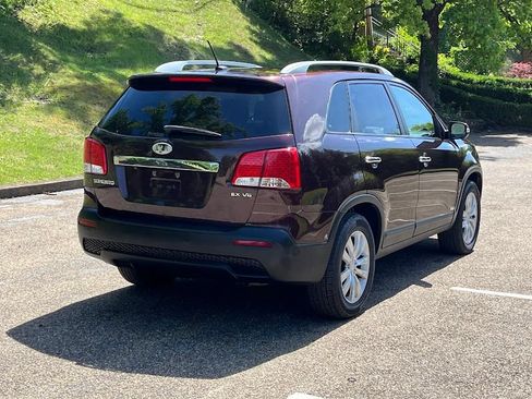 Used 2011 Kia Sorento EX w/ Premium Pkg AWD/4WD image 22