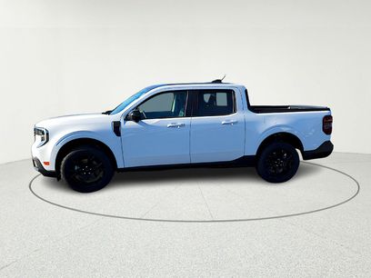 New 2025 Ford Maverick Lariat w/ Black Appearance Package