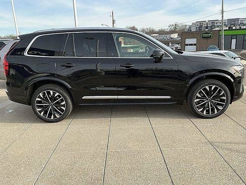 New 2026 Volvo XC90 T8 Ultra w/ Protection Package Premier AWD/4WD image 7