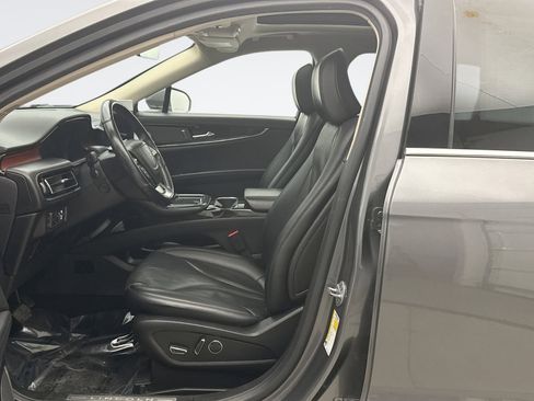 Used 2022 Lincoln Nautilus Reserve image 11