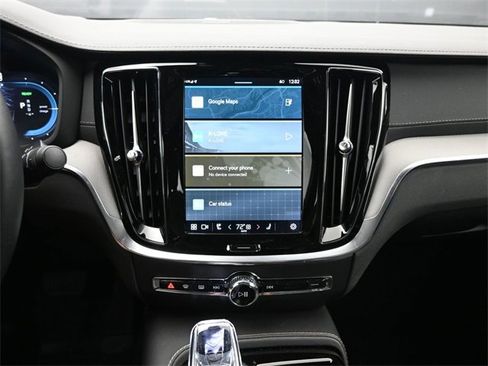 Used 2024 Volvo S60 T8 Ultimate image 13