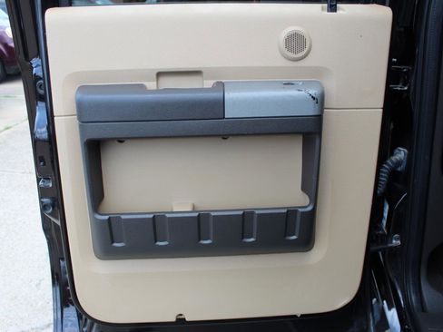 Used 2013 Ford F250 Lariat w/ Lariat Ultimate Pkg image 16