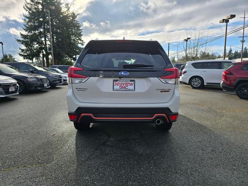 Used 2022 Subaru Forester Sport image 6