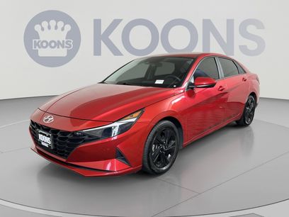 Used 2021 Hyundai Elantra SEL w/ Convenience Package