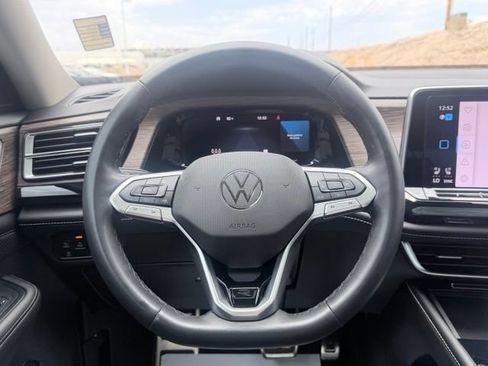 Used 2024 Volkswagen Atlas SEL Premium R-Line AWD/4WD image 9