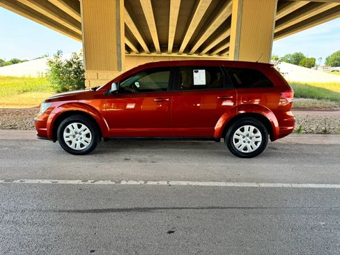 Used 2014 Dodge Journey American Value Package w/ Flexible Seating Group FWD image 6