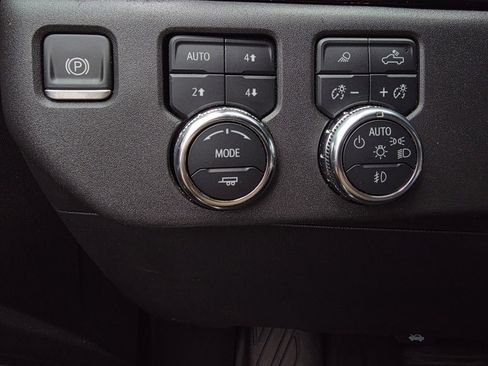 Used 2022 GMC Sierra 1500 Elevation w/ Elevation Premium Package image 13