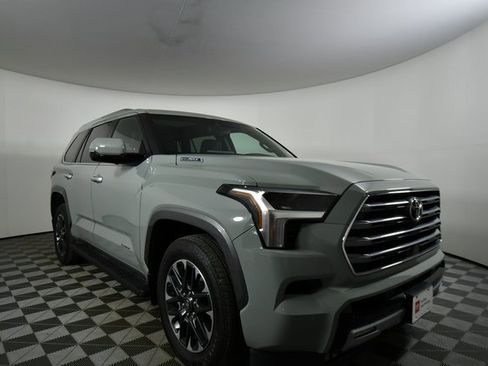 Used 2025 Toyota Sequoia Limited image 8