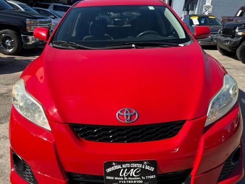 Used 2009 Toyota Matrix image 2