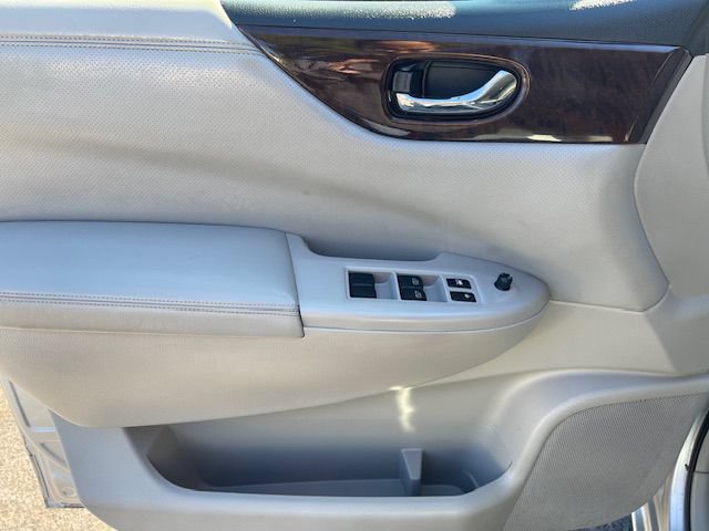 Used 2014 Nissan Quest SV w/ Value Cargo Package FWD image 14