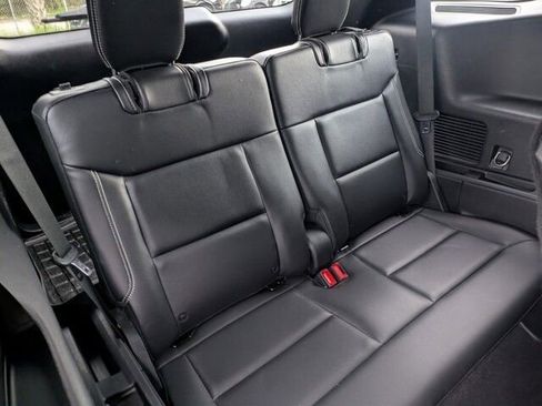 Used 2020 Ford Explorer ST w/ ST High-Performance Pack image 28