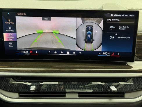 Used 2024 BMW X5 sDrive40i w/ Premium Package image 32