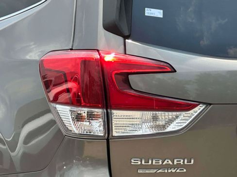 Used 2020 Subaru Forester Touring AWD/4WD image 9
