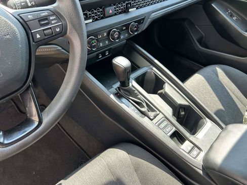 Used 2023 Honda Accord EX image 13